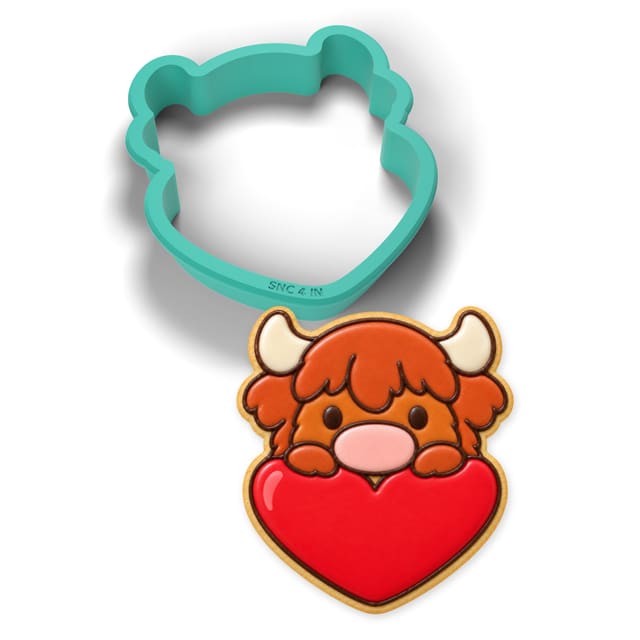 Heart Highland Cow cookie cutter