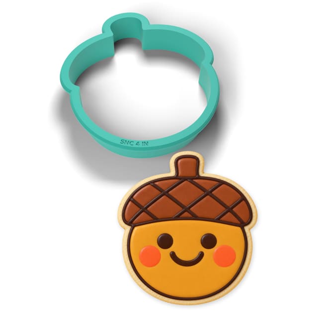 Smiling Acorn cookie cutter
